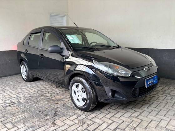 FORD FIESTA 1.0 ROCAM SEDAN 8V FLEX 4P MANUAL FORD FIESTA 1.0 ROCAM SEDAN 8V FLEX 4P MANUAL